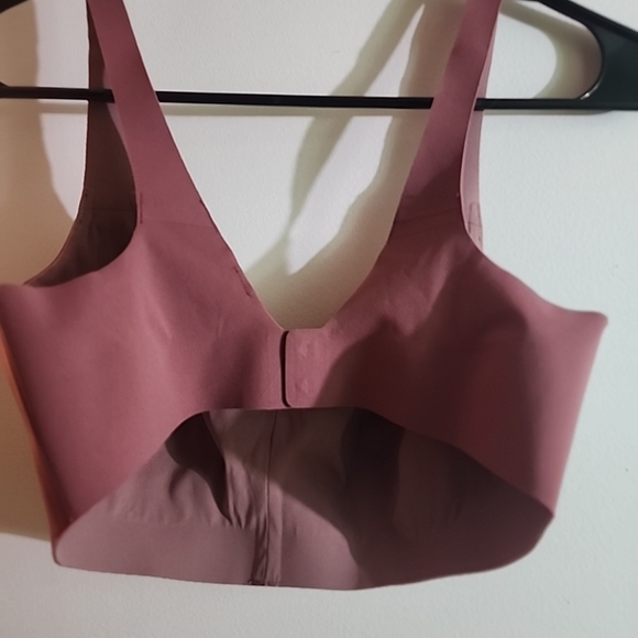 Lululemon Like Nothing Bra - Picture 5 of 6